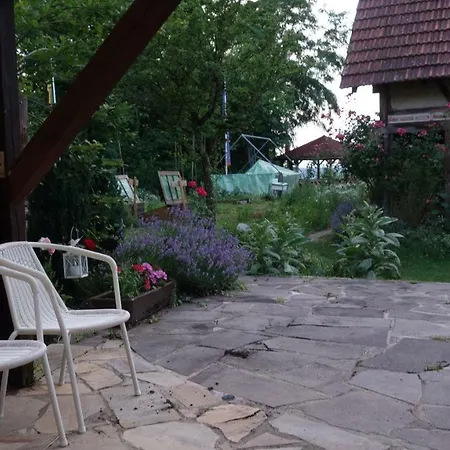 Quelle-des-friedens With Terrace
